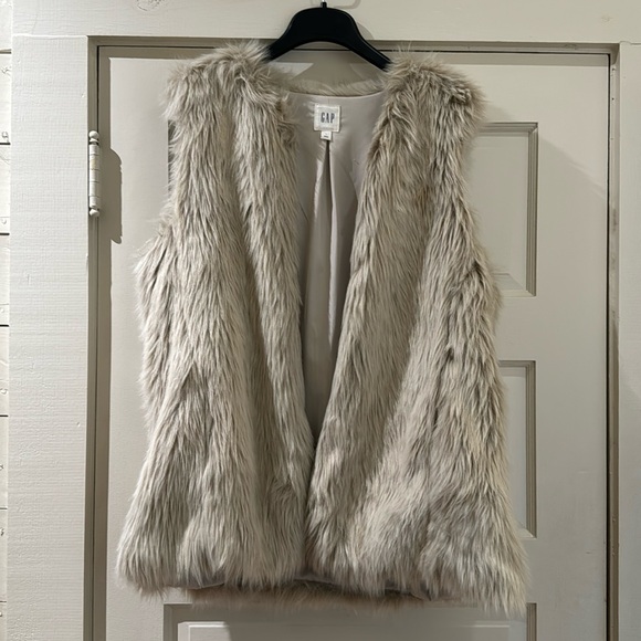 Faux Fur Vest - Picture 1 of 1